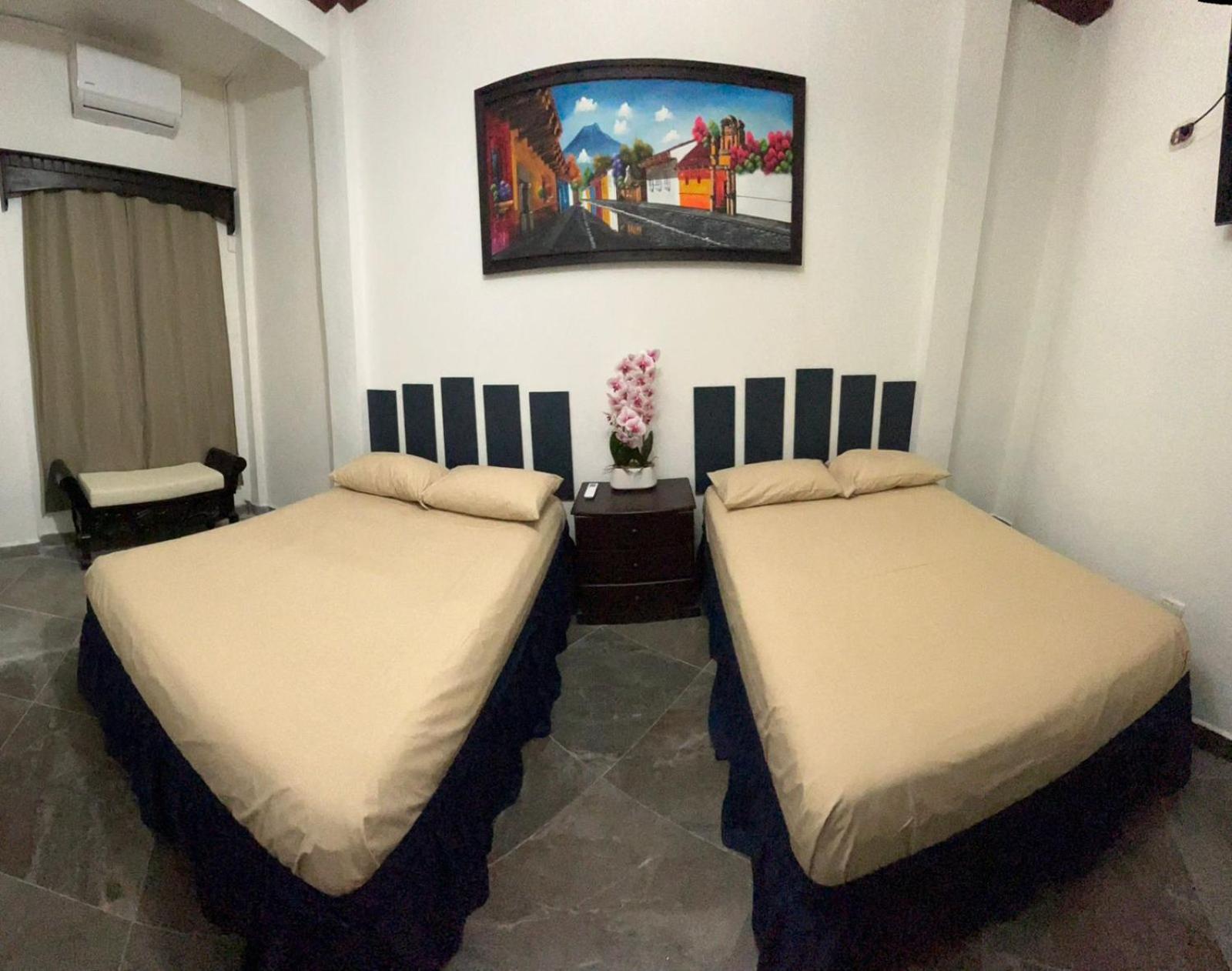 Hostal Casa De Grethel Флорес Экстерьер фото