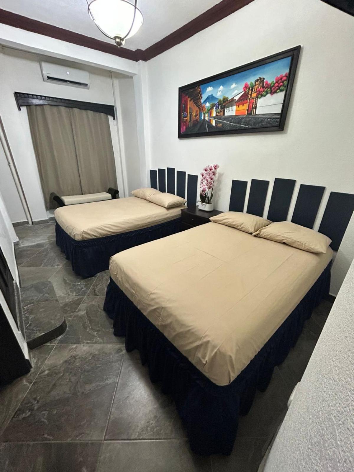 Hostal Casa De Grethel Флорес Экстерьер фото