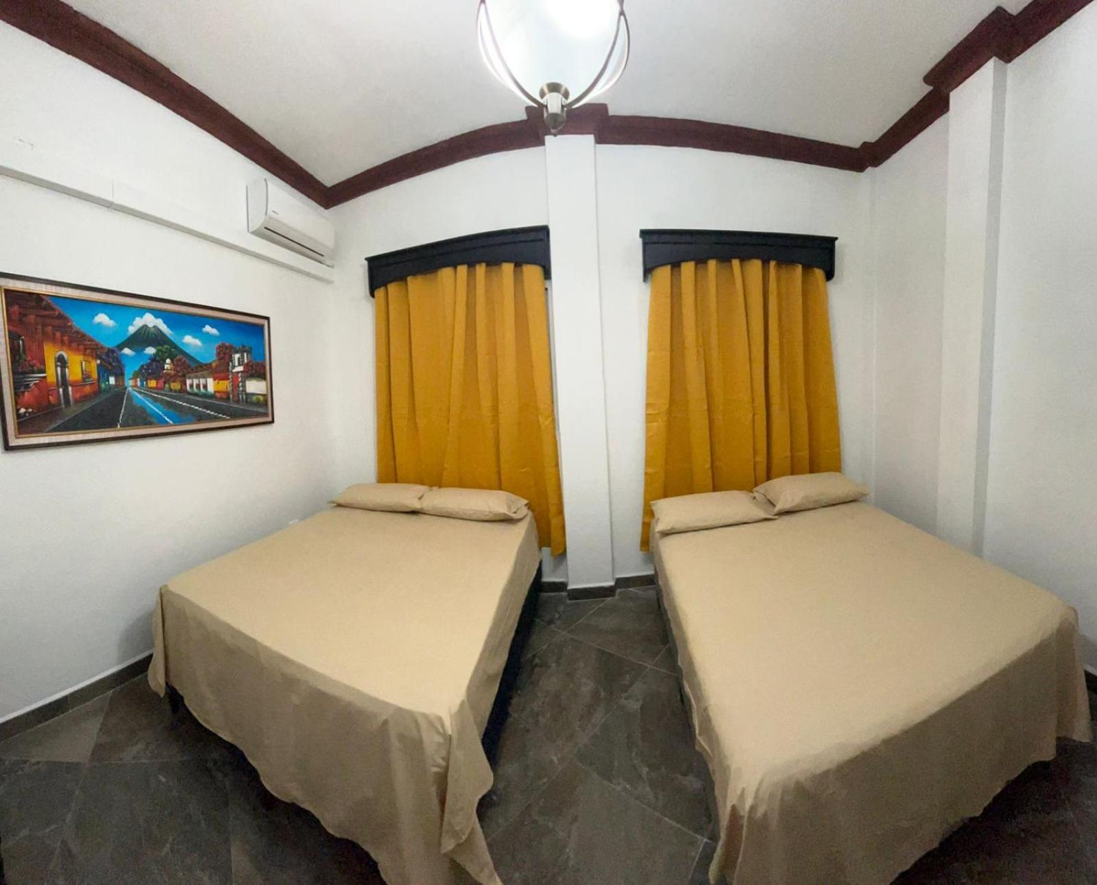 Hostal Casa De Grethel Флорес Экстерьер фото