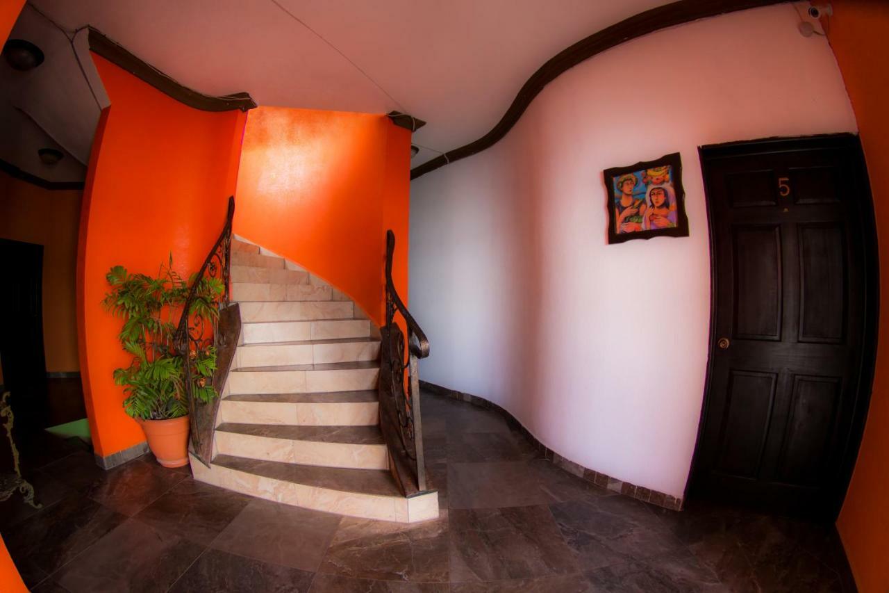 Hostal Casa De Grethel Флорес Экстерьер фото