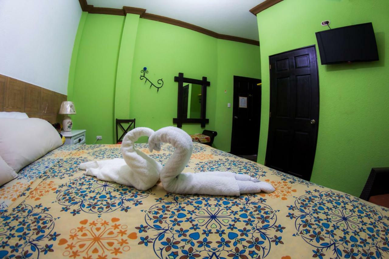 Hostal Casa De Grethel Флорес Экстерьер фото